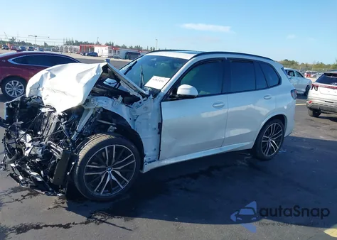 2025 BMW X5 Sdrive40I z USA, uszkodzony, nr VIN 5UX13EU09S9Z84720